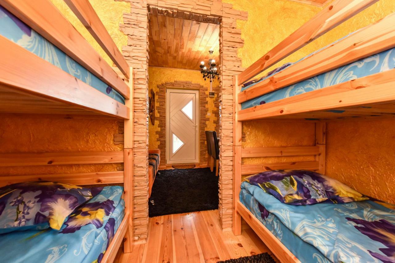 Zelta Pirts Guest House Windawa Zewnętrze zdjęcie